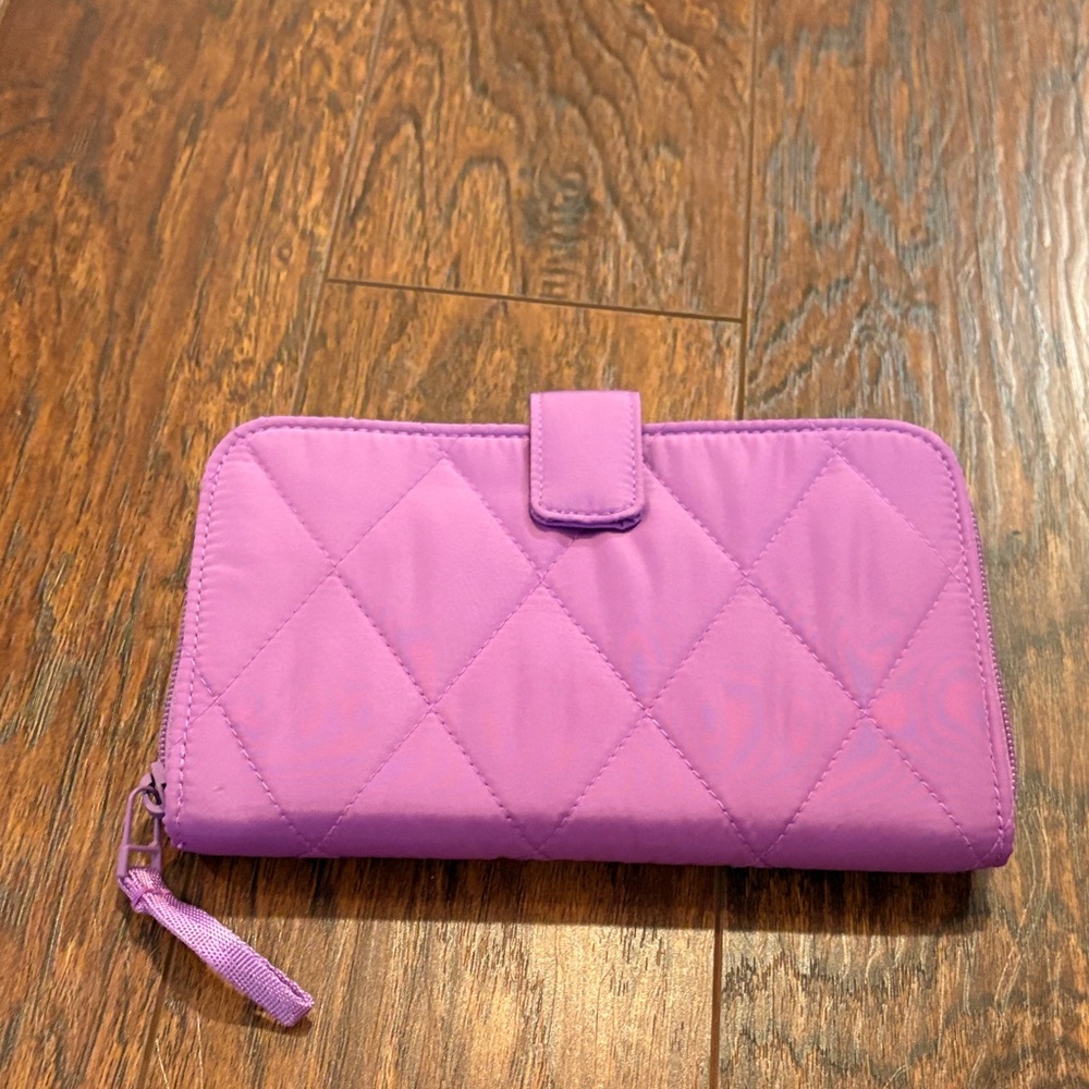 Vera Bradley tab wallet